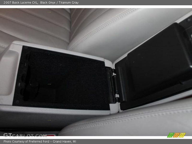 Black Onyx / Titanium Gray 2007 Buick Lucerne CXL