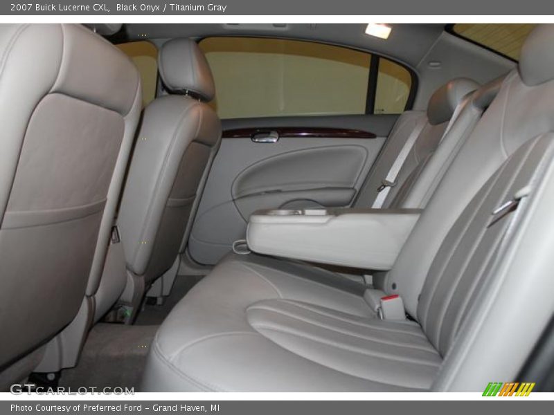 Black Onyx / Titanium Gray 2007 Buick Lucerne CXL