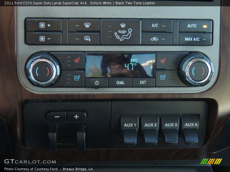 Oxford White / Black Two Tone Leather 2011 Ford F250 Super Duty Lariat SuperCab 4x4