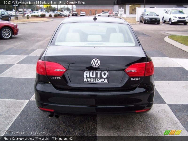 Black Uni / Cornsilk Beige 2013 Volkswagen Jetta SE Sedan