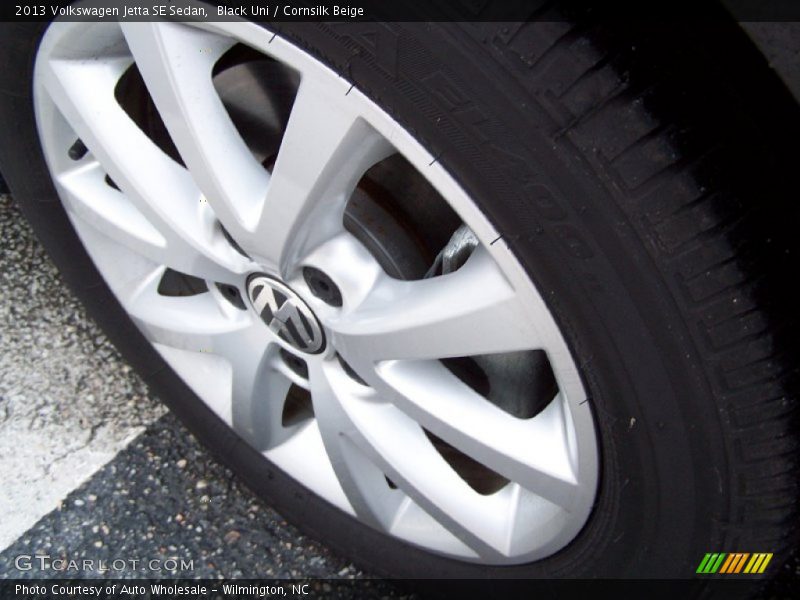 Black Uni / Cornsilk Beige 2013 Volkswagen Jetta SE Sedan