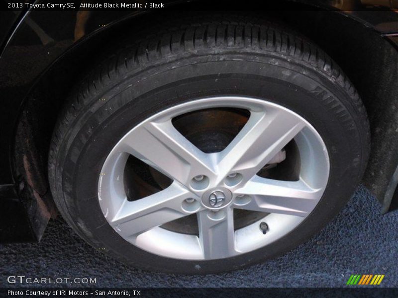 Attitude Black Metallic / Black 2013 Toyota Camry SE