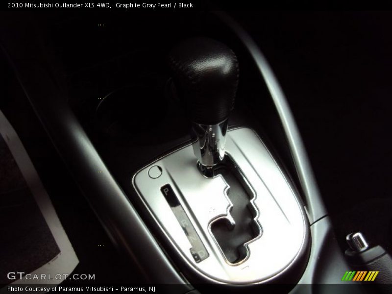 Graphite Gray Pearl / Black 2010 Mitsubishi Outlander XLS 4WD