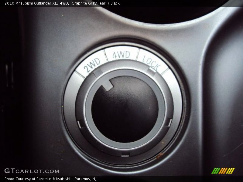 Graphite Gray Pearl / Black 2010 Mitsubishi Outlander XLS 4WD