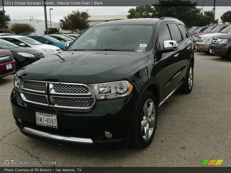 Natural Green Pearl / Black 2011 Dodge Durango Citadel