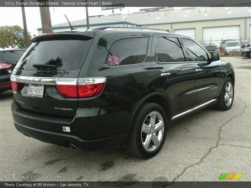Natural Green Pearl / Black 2011 Dodge Durango Citadel