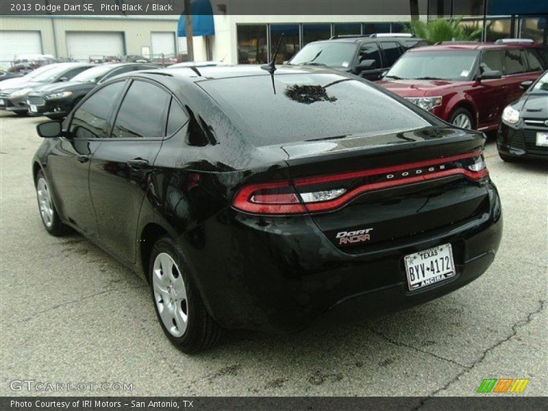 Pitch Black / Black 2013 Dodge Dart SE