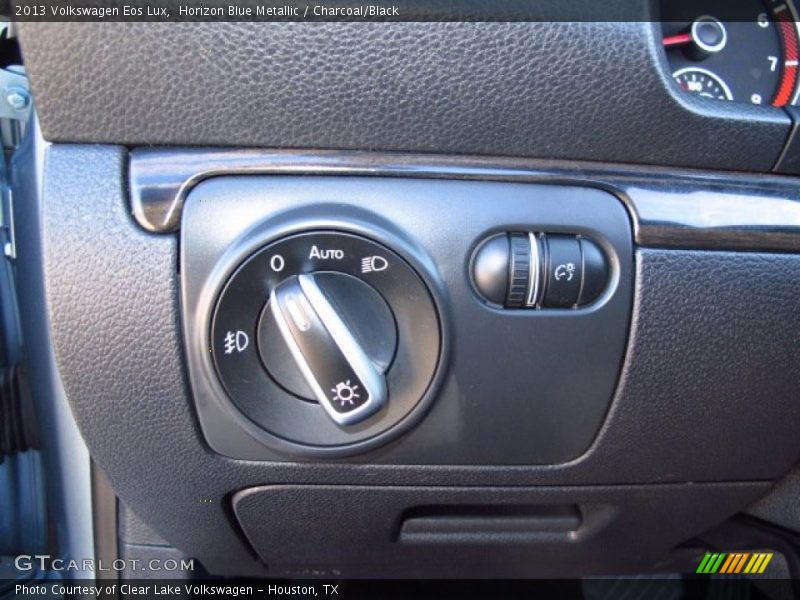 Horizon Blue Metallic / Charcoal/Black 2013 Volkswagen Eos Lux