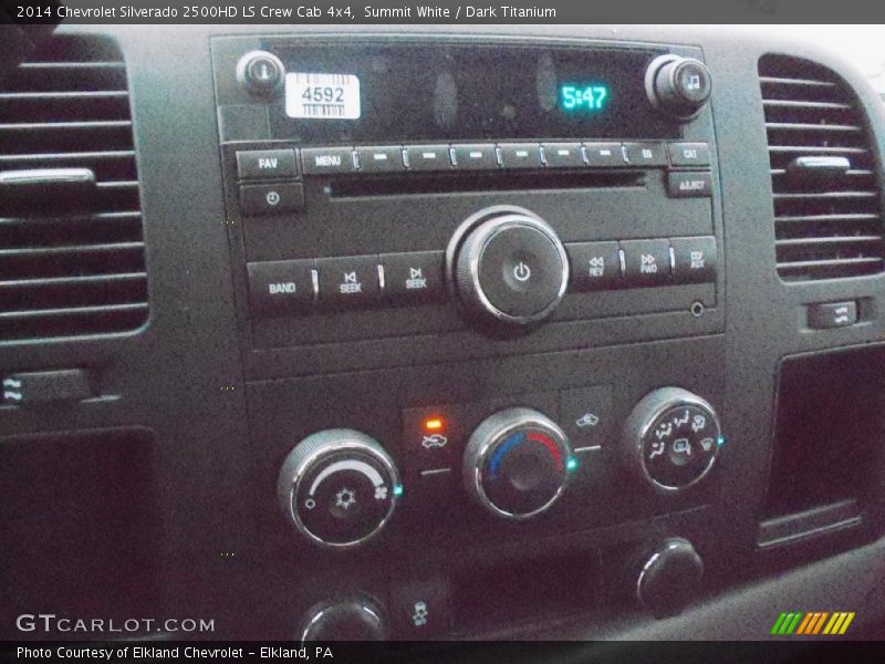 Summit White / Dark Titanium 2014 Chevrolet Silverado 2500HD LS Crew Cab 4x4