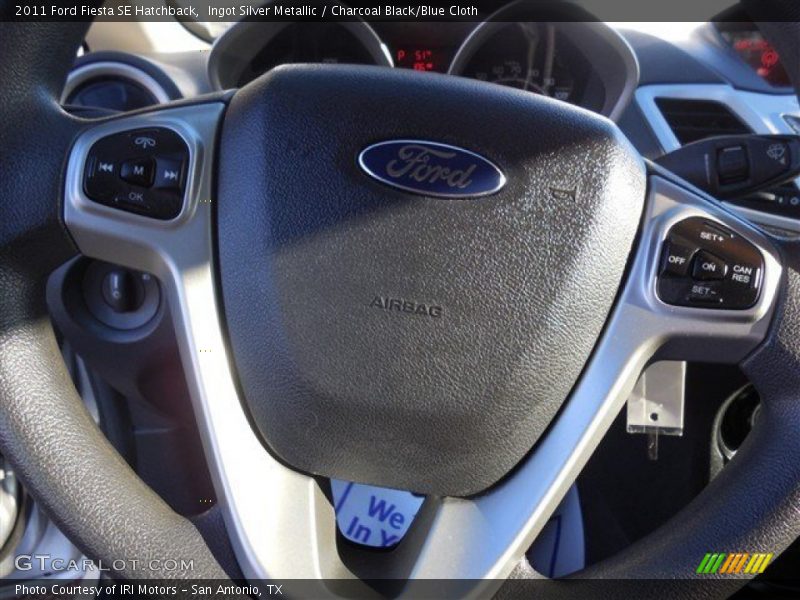 Ingot Silver Metallic / Charcoal Black/Blue Cloth 2011 Ford Fiesta SE Hatchback