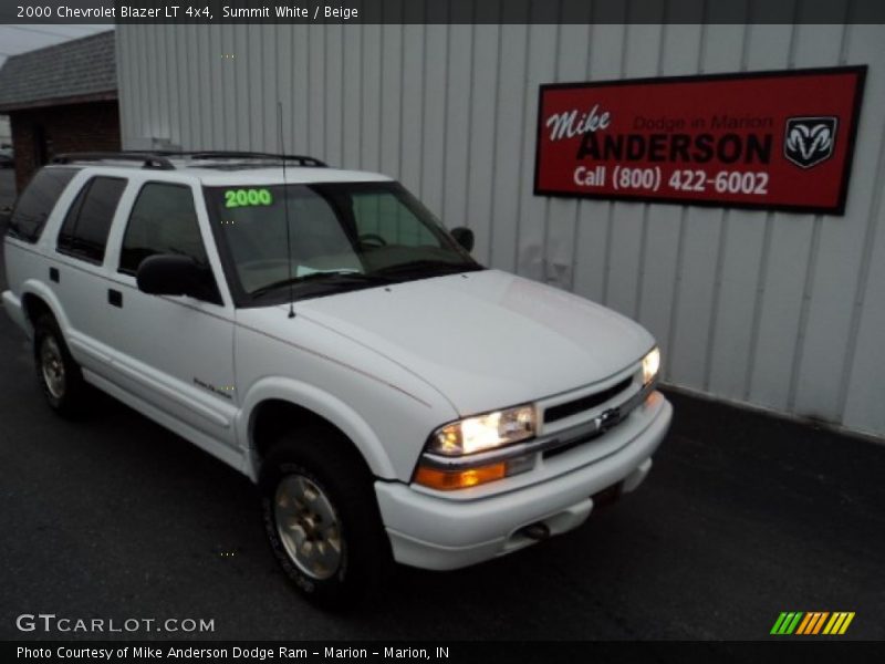 Summit White / Beige 2000 Chevrolet Blazer LT 4x4