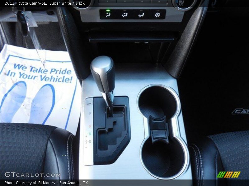 Super White / Black 2012 Toyota Camry SE