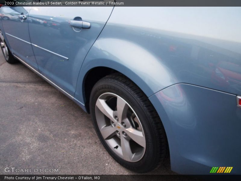Golden Pewter Metallic / Titanium 2009 Chevrolet Malibu LT Sedan