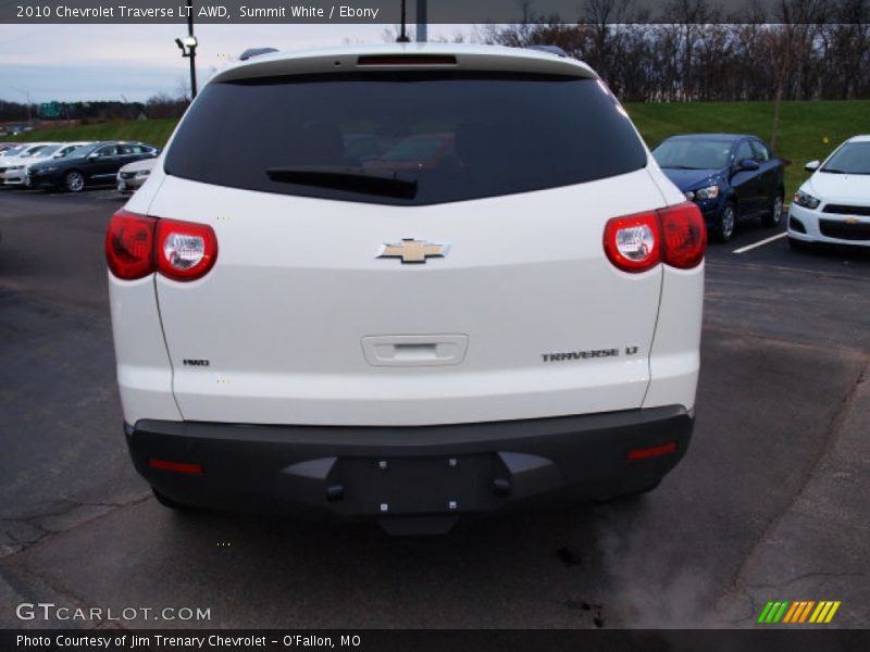 Summit White / Ebony 2010 Chevrolet Traverse LT AWD