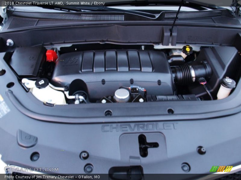 Summit White / Ebony 2010 Chevrolet Traverse LT AWD