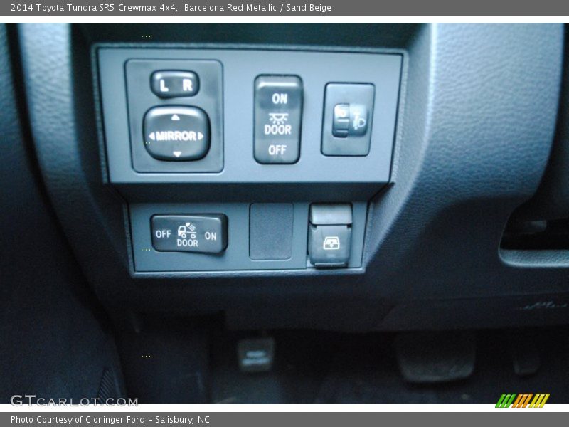 Barcelona Red Metallic / Sand Beige 2014 Toyota Tundra SR5 Crewmax 4x4
