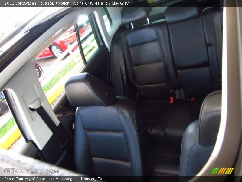 Alpine Gray Metallic / Clay Gray 2011 Volkswagen Tiguan SE 4Motion