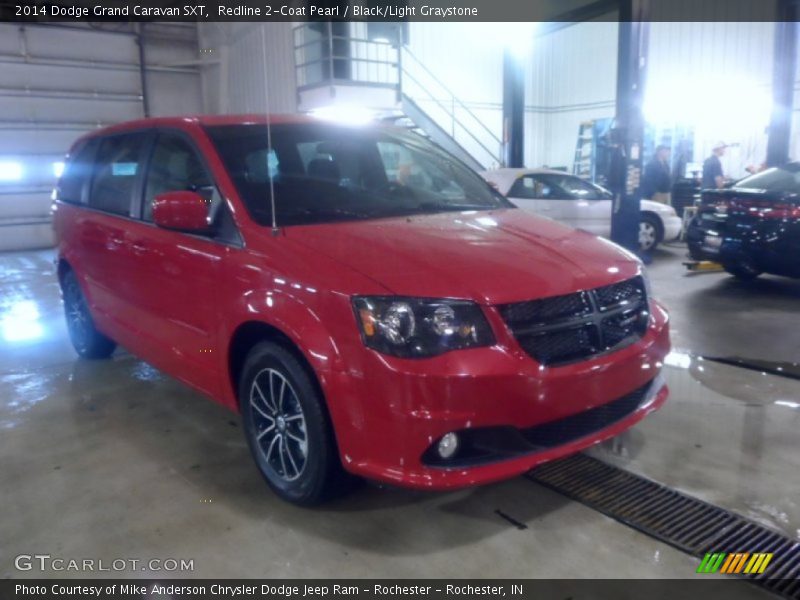 Redline 2-Coat Pearl / Black/Light Graystone 2014 Dodge Grand Caravan SXT