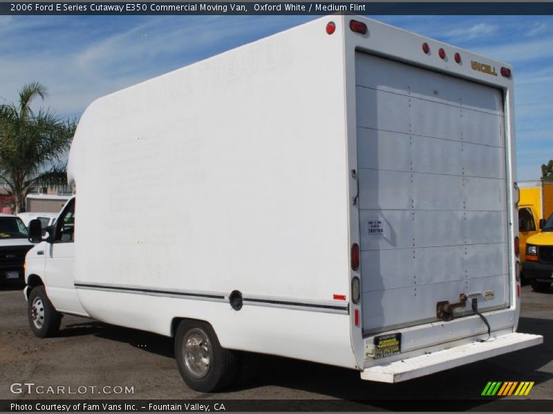 Oxford White / Medium Flint 2006 Ford E Series Cutaway E350 Commercial Moving Van