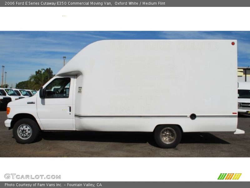 Oxford White / Medium Flint 2006 Ford E Series Cutaway E350 Commercial Moving Van