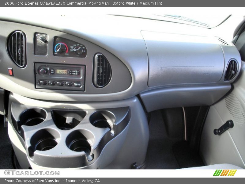 Oxford White / Medium Flint 2006 Ford E Series Cutaway E350 Commercial Moving Van