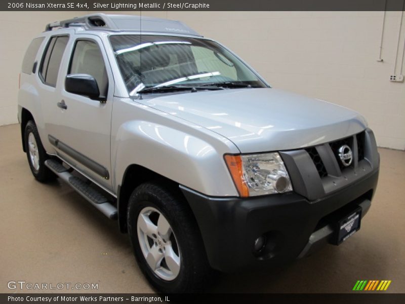 Silver Lightning Metallic / Steel/Graphite 2006 Nissan Xterra SE 4x4