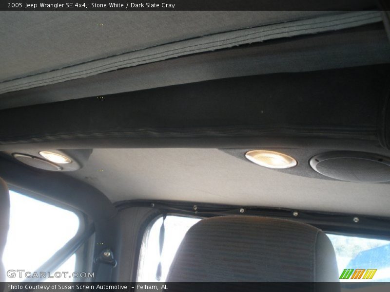 Stone White / Dark Slate Gray 2005 Jeep Wrangler SE 4x4