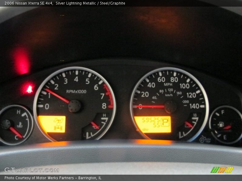Silver Lightning Metallic / Steel/Graphite 2006 Nissan Xterra SE 4x4