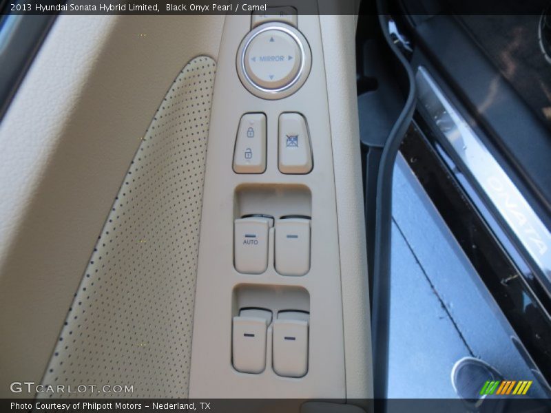 Black Onyx Pearl / Camel 2013 Hyundai Sonata Hybrid Limited