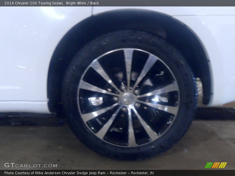 Bright White / Black 2014 Chrysler 200 Touring Sedan