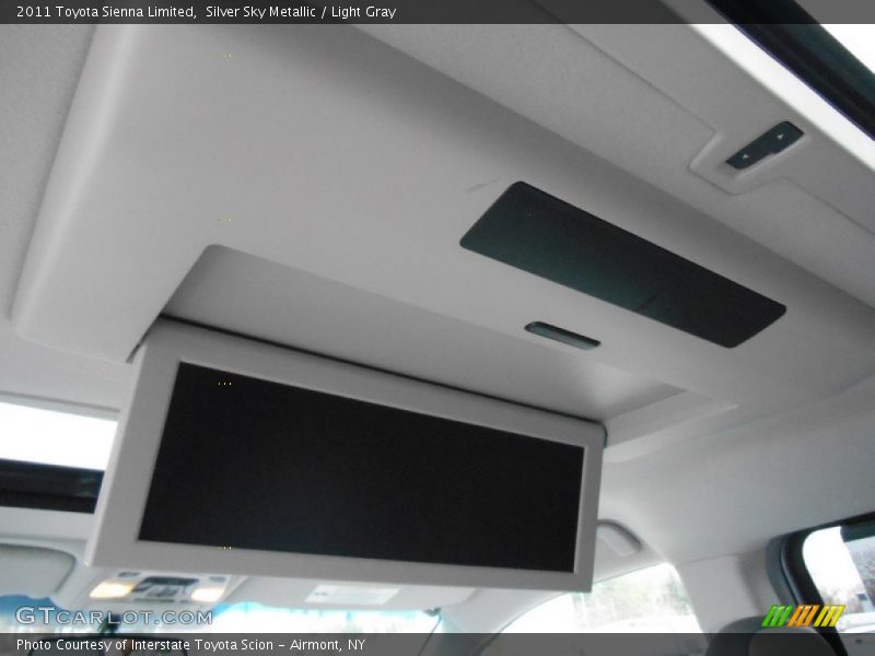 Silver Sky Metallic / Light Gray 2011 Toyota Sienna Limited