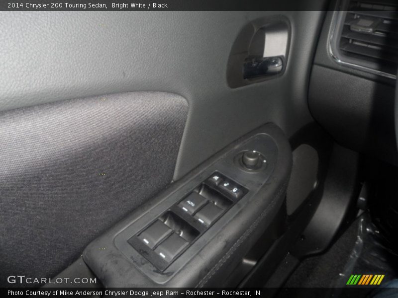 Bright White / Black 2014 Chrysler 200 Touring Sedan