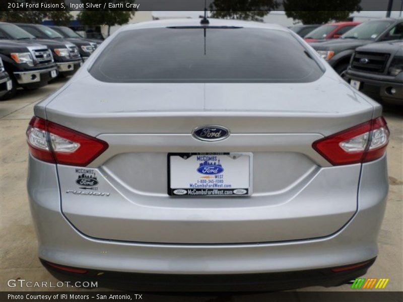 Ingot Silver / Earth Gray 2014 Ford Fusion S