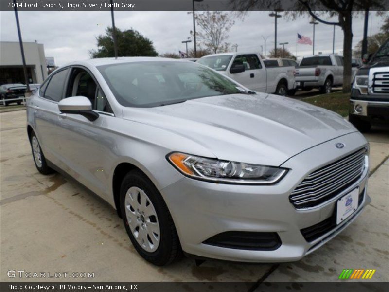 Ingot Silver / Earth Gray 2014 Ford Fusion S