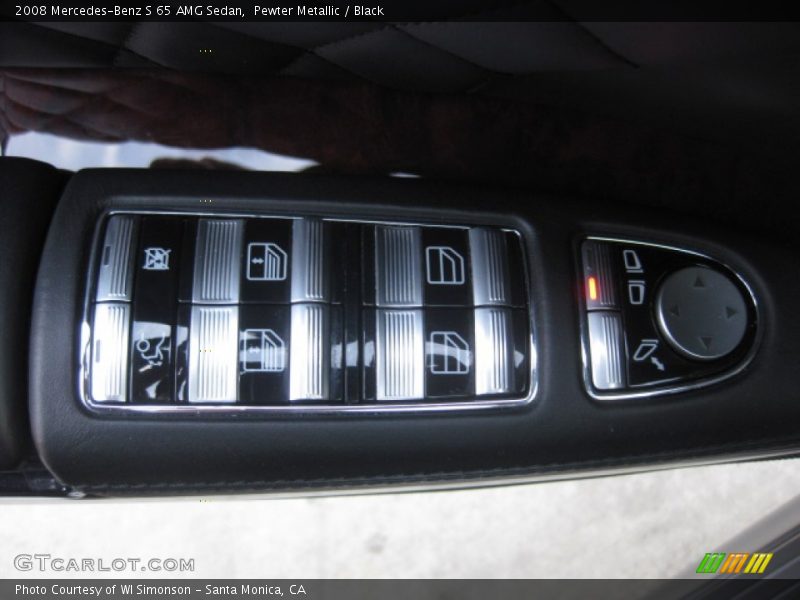 Controls of 2008 S 65 AMG Sedan