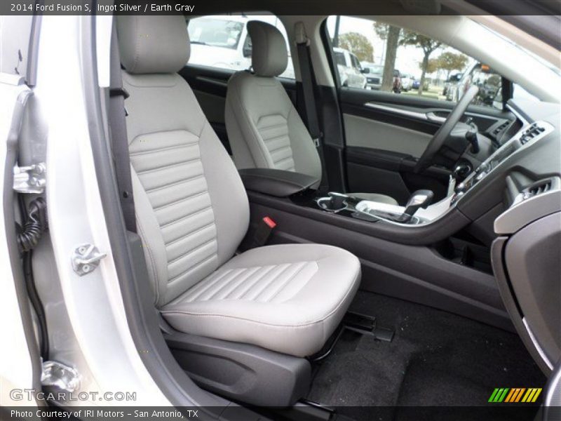 Ingot Silver / Earth Gray 2014 Ford Fusion S