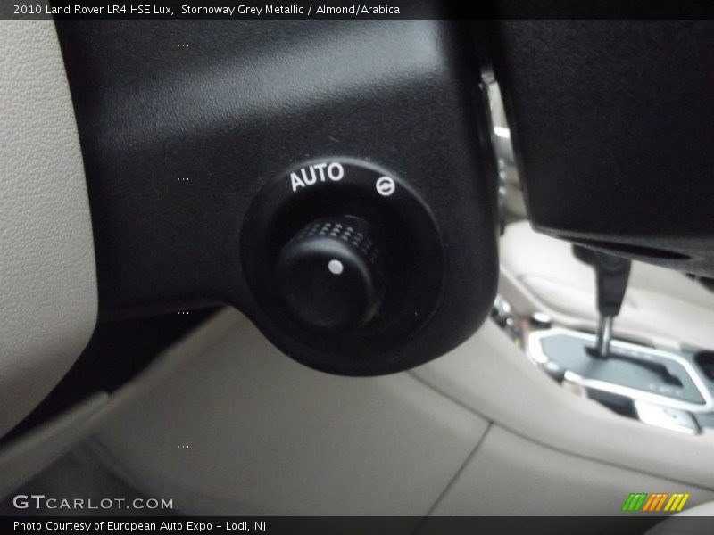 Stornoway Grey Metallic / Almond/Arabica 2010 Land Rover LR4 HSE Lux