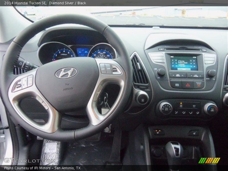 Diamond Silver / Black 2014 Hyundai Tucson SE