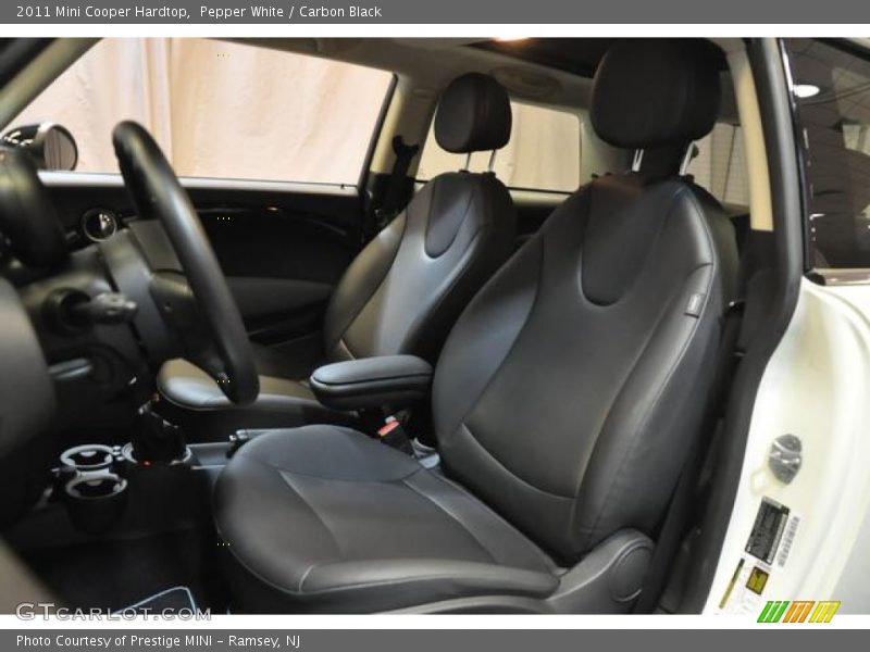 Pepper White / Carbon Black 2011 Mini Cooper Hardtop