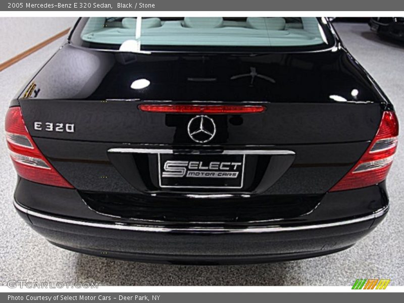 Black / Stone 2005 Mercedes-Benz E 320 Sedan