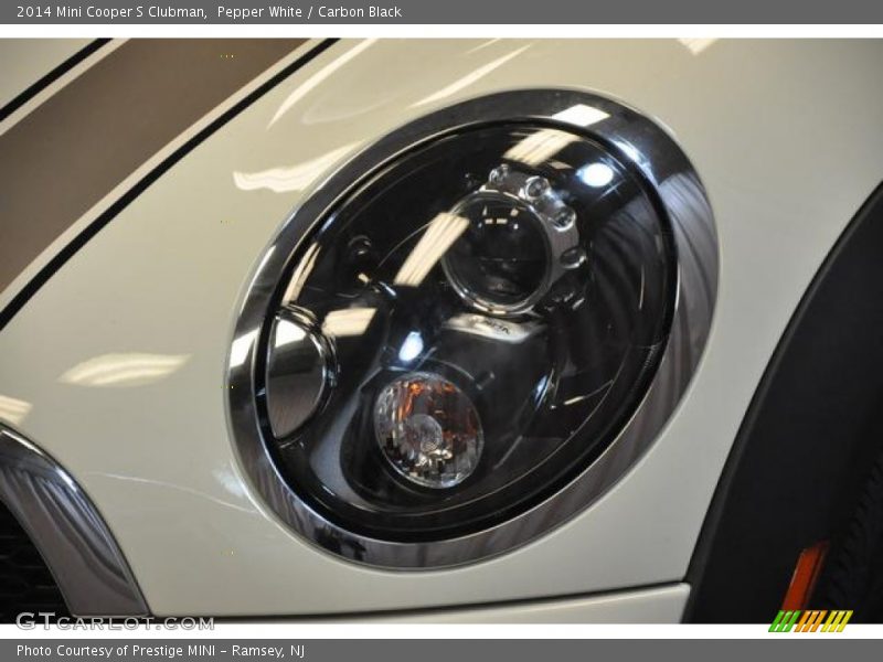 Pepper White / Carbon Black 2014 Mini Cooper S Clubman
