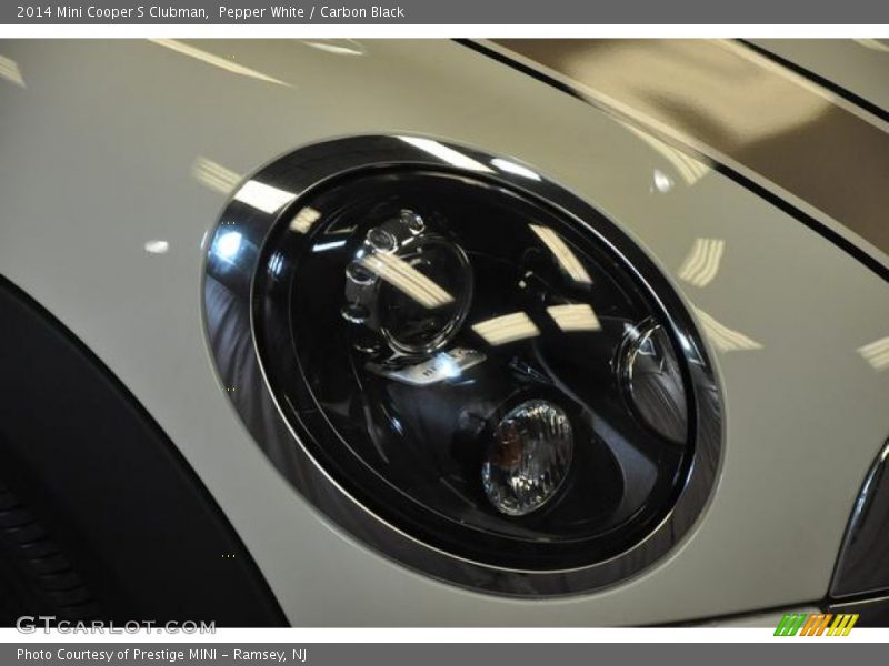 Pepper White / Carbon Black 2014 Mini Cooper S Clubman