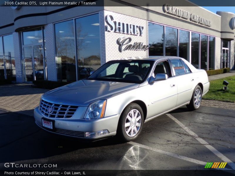Light Platinum Metallic / Titanium 2006 Cadillac DTS