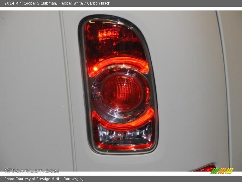 Pepper White / Carbon Black 2014 Mini Cooper S Clubman