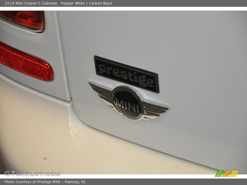 Pepper White / Carbon Black 2014 Mini Cooper S Clubman