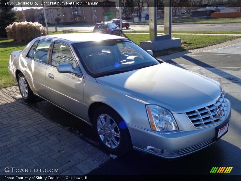 Light Platinum Metallic / Titanium 2006 Cadillac DTS