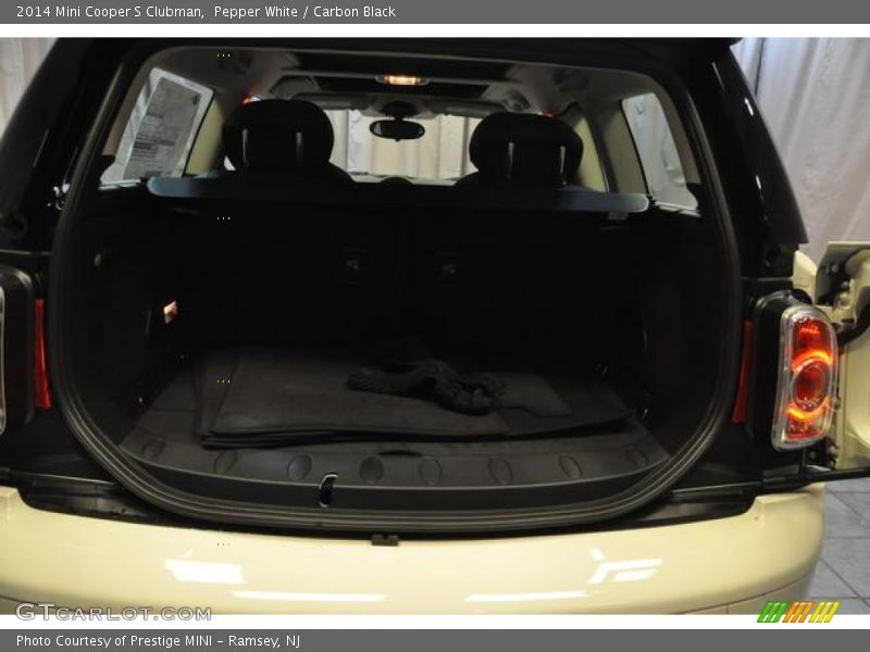 Pepper White / Carbon Black 2014 Mini Cooper S Clubman