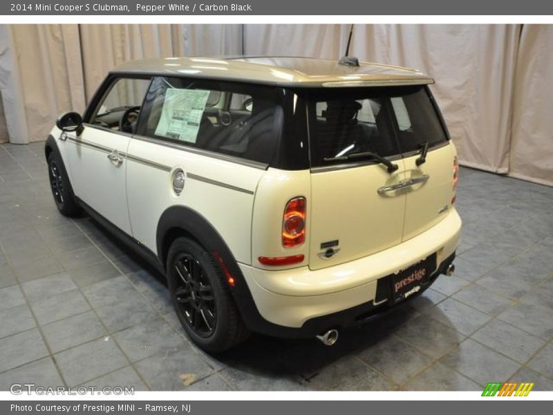 Pepper White / Carbon Black 2014 Mini Cooper S Clubman