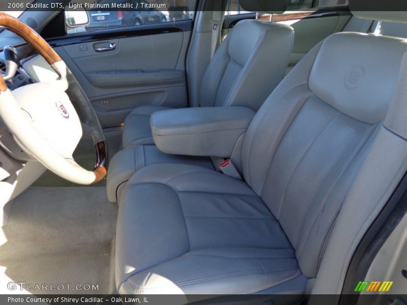 Light Platinum Metallic / Titanium 2006 Cadillac DTS