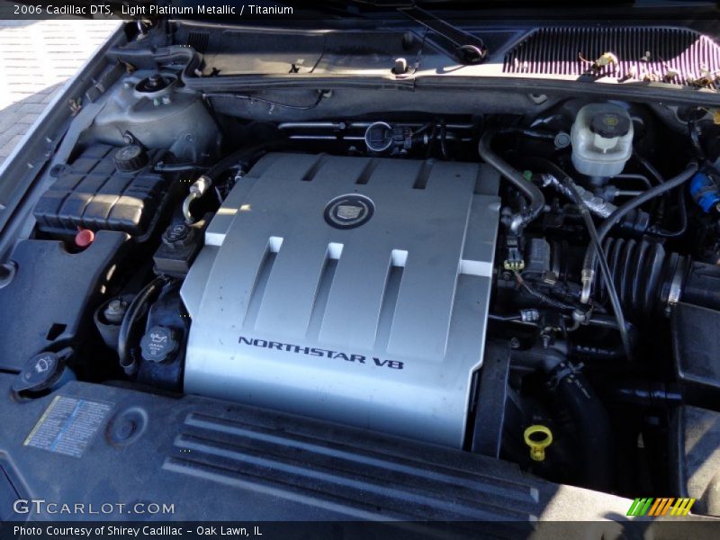 Light Platinum Metallic / Titanium 2006 Cadillac DTS